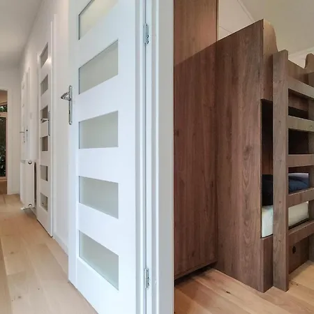 Vakantiehuis 3 Bedroom Amazing In Oud Gastel